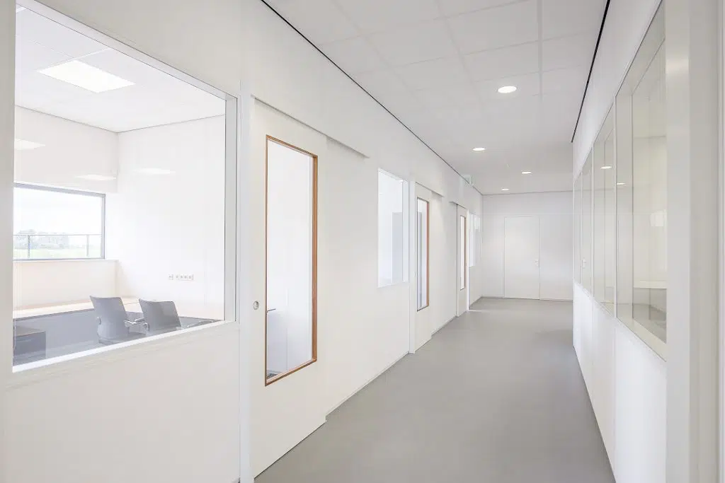 systeemwand kantoorwand