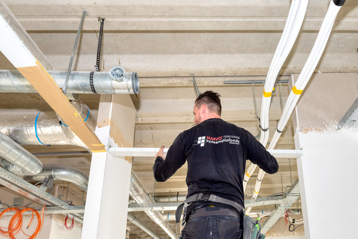 Systeemplafond montage