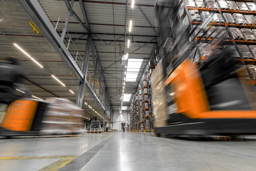 Magazijn systeemplafond platen