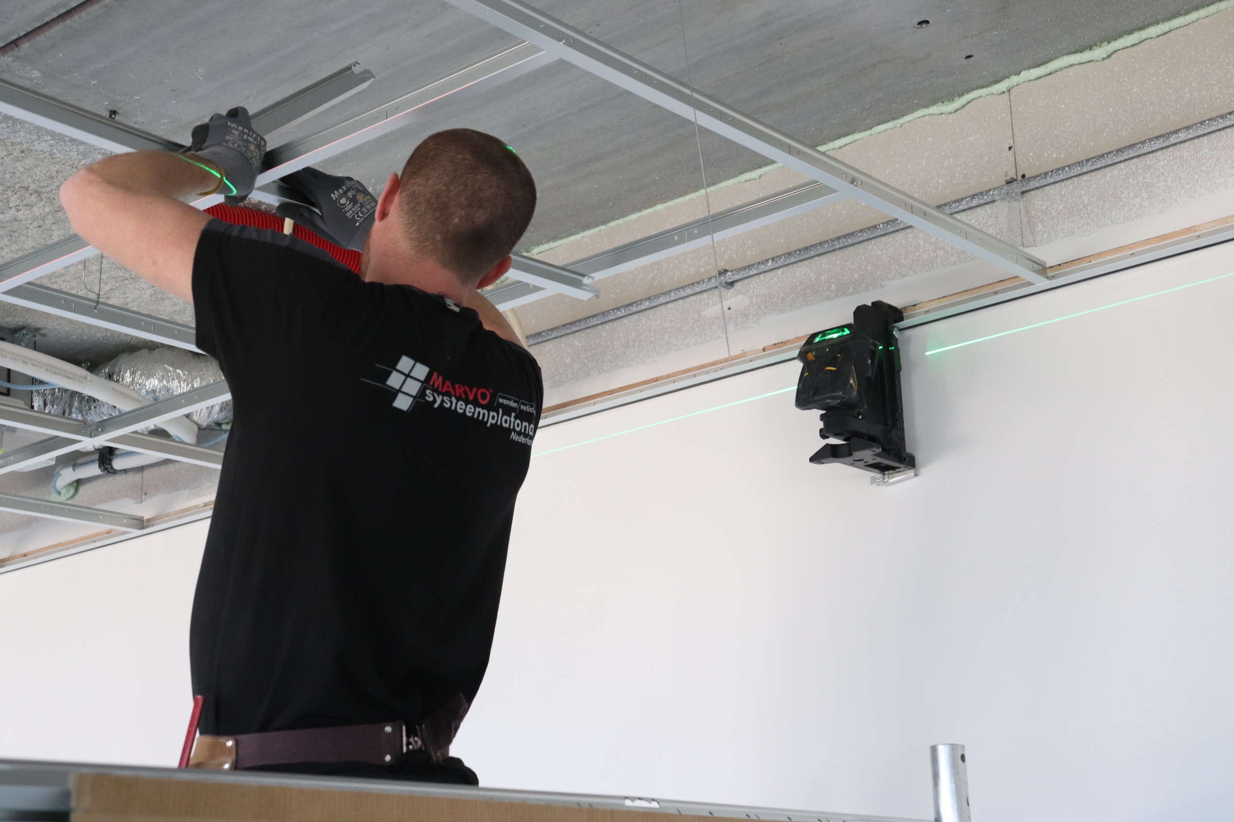 Systeemplafond montage