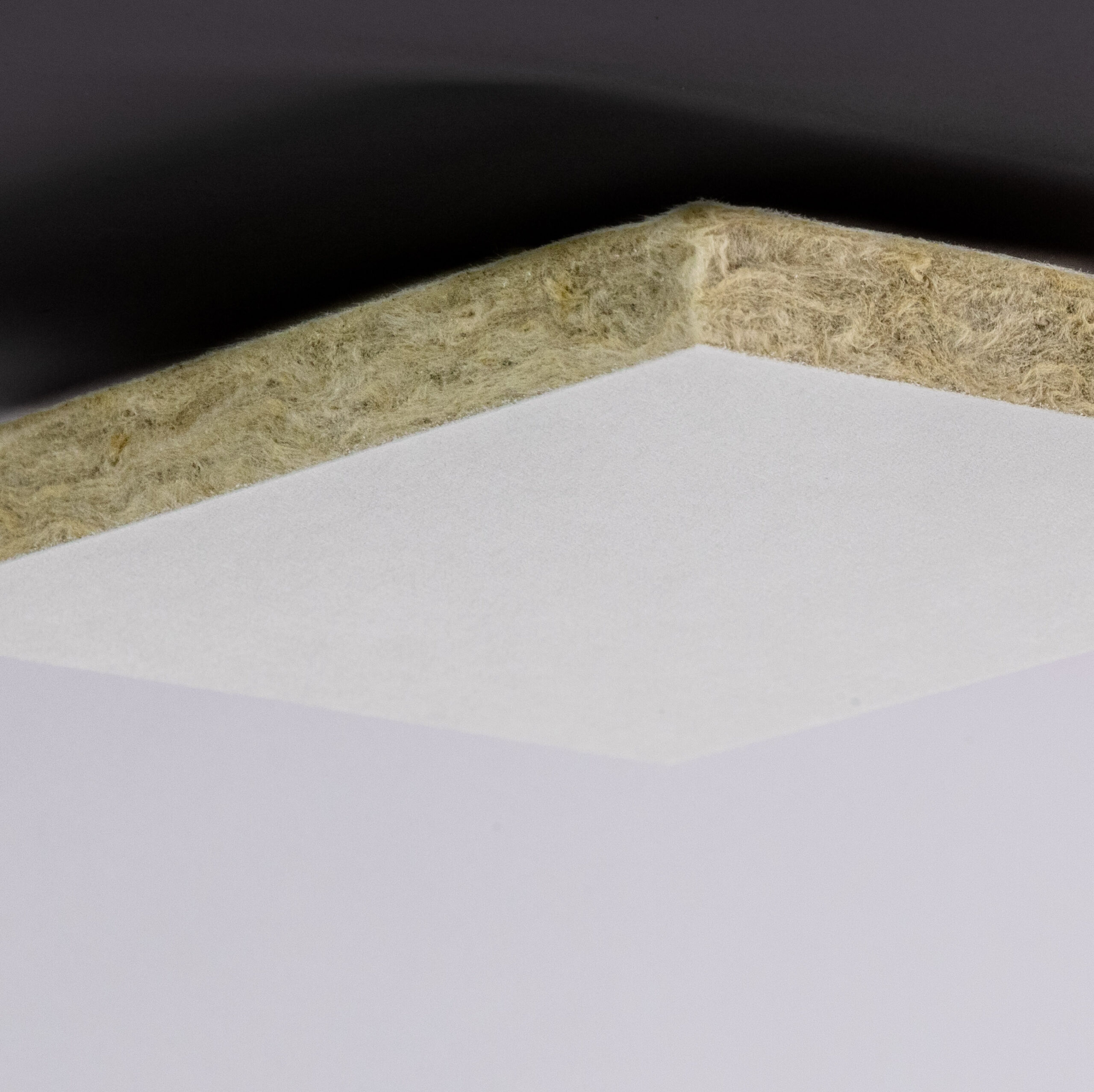 Plafond plaat met goede lichtreflectie