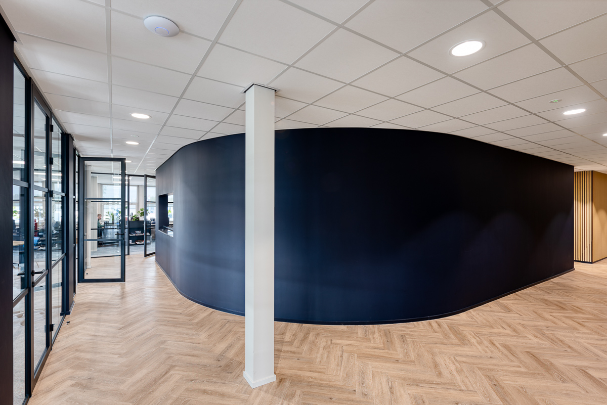 Transparante glazen wanden