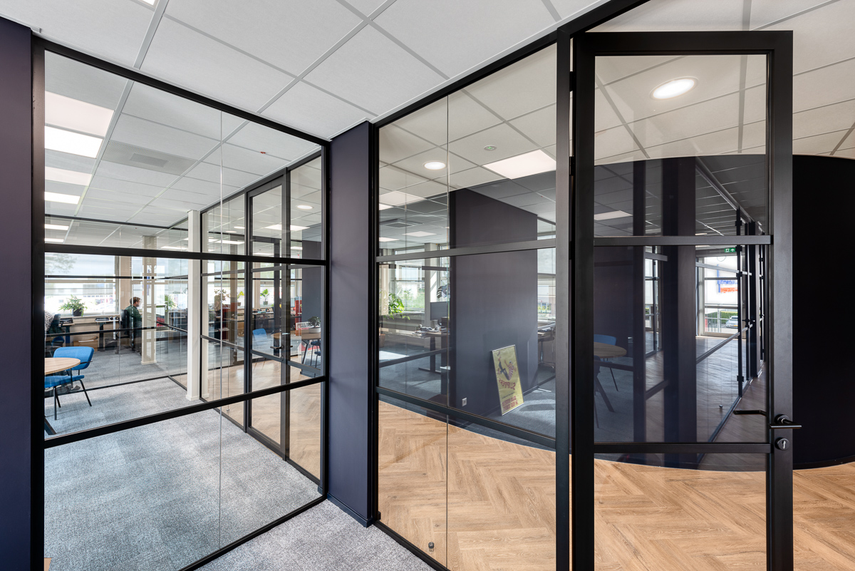 Glazen wanden kantoor