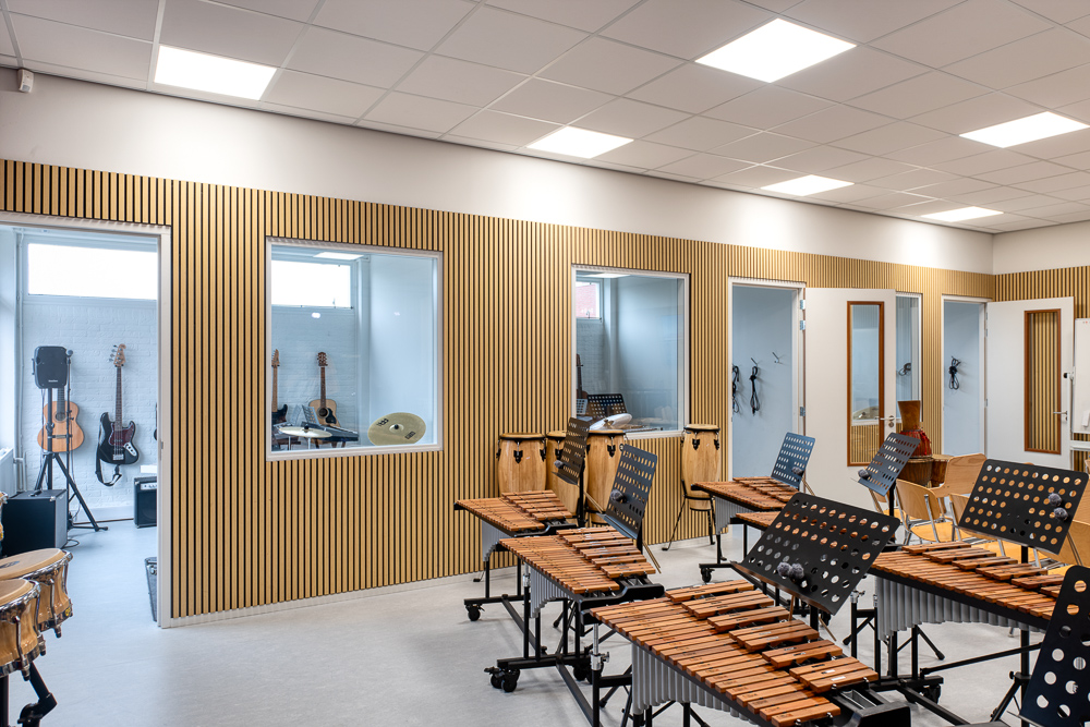 Plafond met lichtreflectie