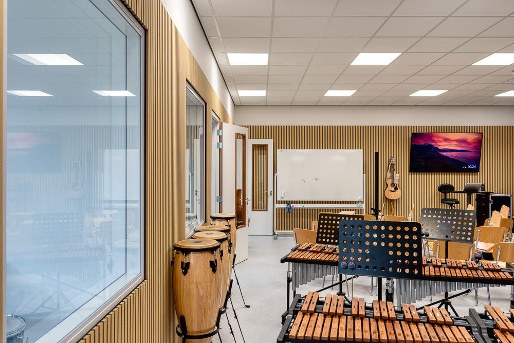 Systeemplafond in school