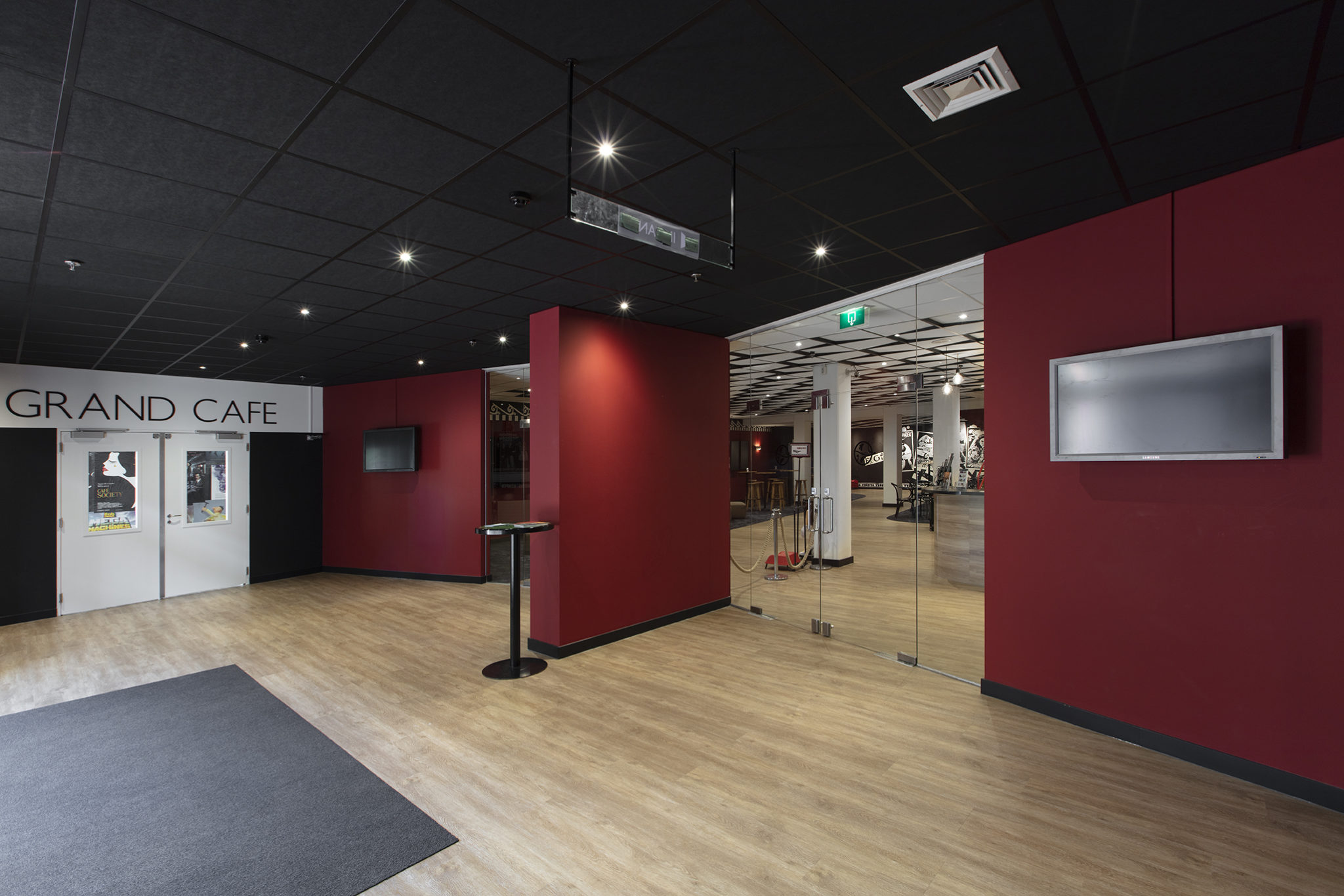 Metalstud wanden in bioscoop